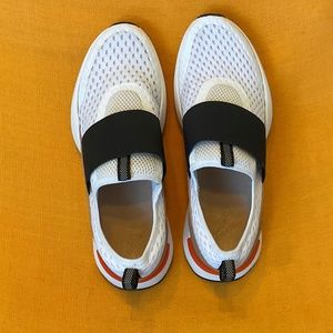 Sorel dual impact woman sneakers size 10